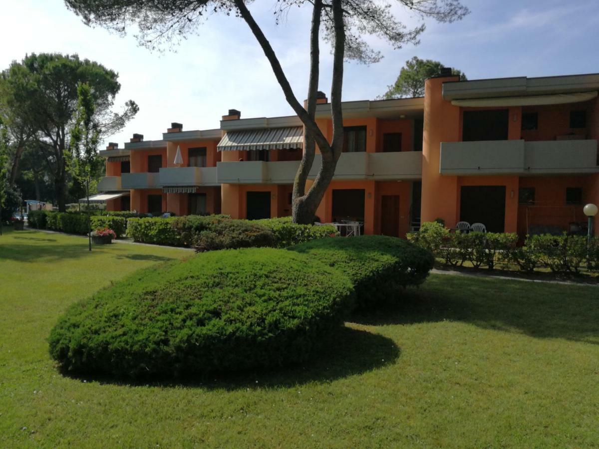 Villaggio White Star Бибионе Екстериор снимка